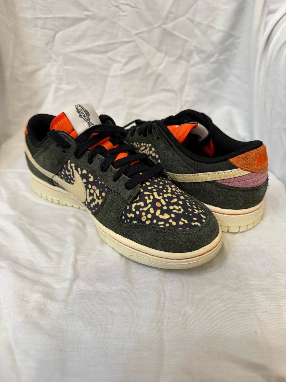 Men’s Nike Dunk Low Se Gone Fishing Rainbow Trout. Size 8. NWB